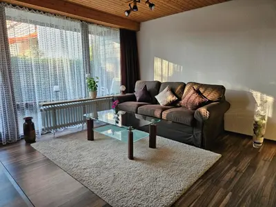 Ein Sitzbereich in der Unterkunft Hardy's Apartment Nordschwarzwald