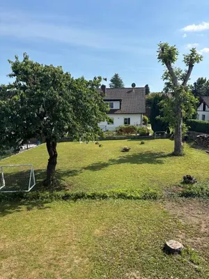Ein Garten an der Unterkunft Pension Keck