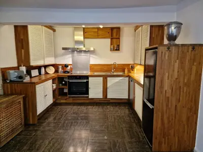 Küche/Küchenzeile in der Unterkunft Ferienhaus Anna mit Kamin, Terrasse, Hof & Garage