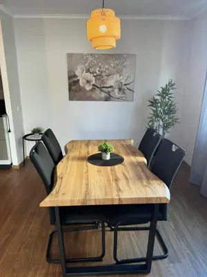 Ein Sitzbereich in der Unterkunft C&V 4 Personen 3 Zimmer Central Smart TV Boxspringbett