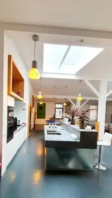 Küche/Küchenzeile in der Unterkunft Stylisches City Loft mit Terrasse, zentral & eventgeeignet