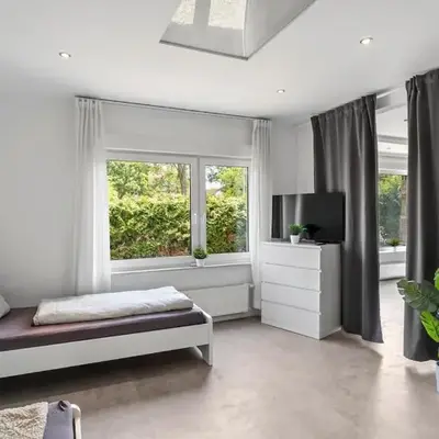 RU01 Wohnung mit Terrasse!