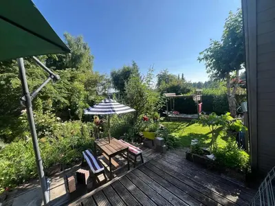 Ein Garten an der Unterkunft NurdachZeit – Ferienhaus in Schellbronn