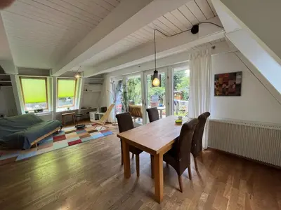 Ein Sitzbereich in der Unterkunft NurdachZeit – Ferienhaus in Schellbronn