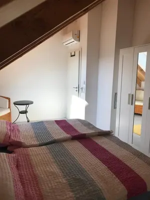 Ein Bett oder Betten in einem Zimmer der Unterkunft Blockhaus in herrlicher Umgebung