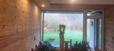 Ein Garten an der Unterkunft Ferienhaus Schmidt