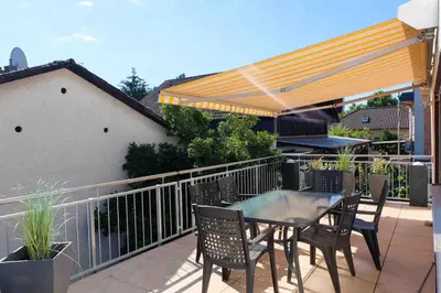 Ein Balkon oder eine Terrasse in der Unterkunft Your home away from home