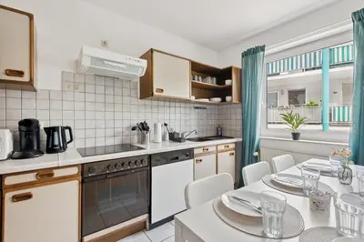 Küche/Küchenzeile in der Unterkunft Monteurswohnung Wörrstadt mit Balkon