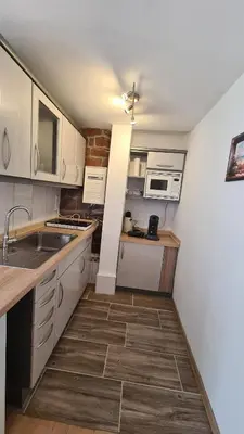 Küche/Küchenzeile in der Unterkunft Haides helle Wohnung