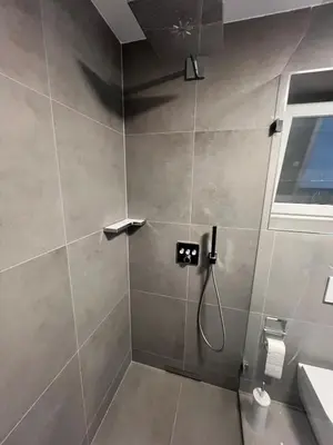 Ein Badezimmer in der Unterkunft Modernes 2-Zi -Apartment in Bad Friedrichshall WLAN Küche und Waschmaschine