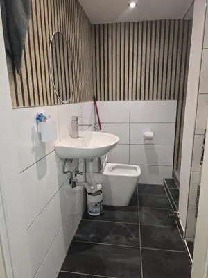 Ein Badezimmer in der Unterkunft 1-Zimmer Woh Souterrainwohnung