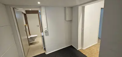 Ein Badezimmer in der Unterkunft Modernisiertes Gartenapartment