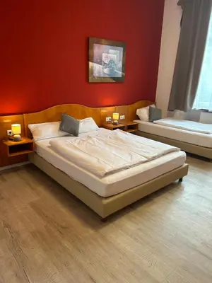 Ein Bett oder Betten in einem Zimmer der Unterkunft Hotel - Restaurant Zur Linde