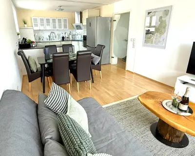 Küche/Küchenzeile in der Unterkunft Ihre Pfalz-Auszeit, neu mit Stil, Balkon und Traumgarten