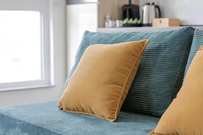 Ein Sitzbereich in der Unterkunft Kalina Suites - Apartment am Rhein, Nähe BASF, AbbVie, Uni MA