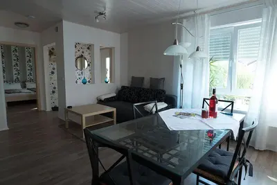 Ein Sitzbereich in der Unterkunft Ferienwohnung Viabella
