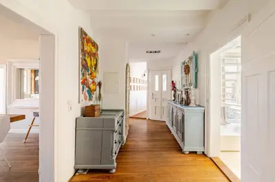 Ein Sitzbereich in der Unterkunft Stilhaus 370qm 1 bis 8 Erw und 2 Kids zentral P