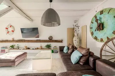 Ein Sitzbereich in der Unterkunft Stilhaus 370qm 1 bis 8 Erw und 2 Kids zentral P