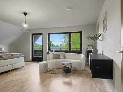 Ein Bett oder Betten in einem Zimmer der Unterkunft rohrerLiving #2 - Natur pur, Balkon und Panorama