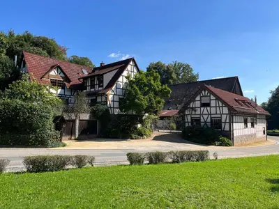 Das Gebäude in dem sich die Ferienwohnung befindet