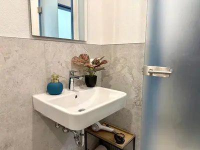 Ein Badezimmer in der Unterkunft NEU Goldstadt Luxe Studio- City Apartment Schlössle