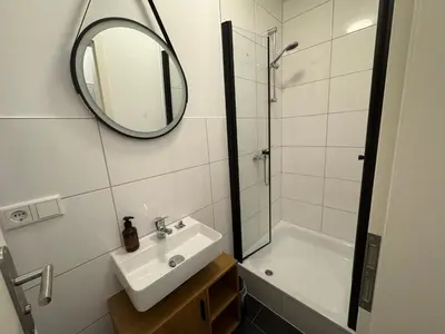 Ein Badezimmer in der Unterkunft Amalfi A12 - 8 Betten - 4 Zimmer - neu renoviert!!