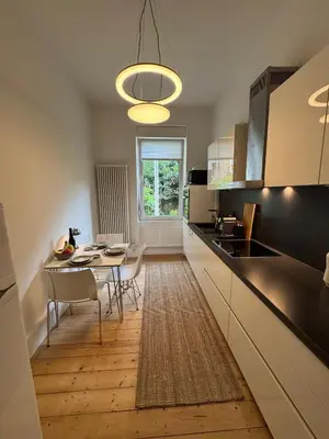 Küche/Küchenzeile in der Unterkunft Grand Apartment Worms - Stilvolles Wohnen im Zentrum