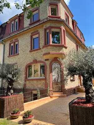 Das Gebäude in dem sich die Ferienwohnung befindet