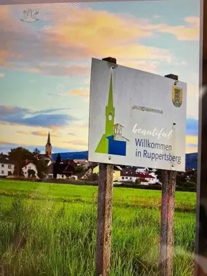 Ein Zertifikat, Auszeichnung, Logo oder anderes Dokument, das in der Unterkunft Pfalzzimmer ausgestellt ist