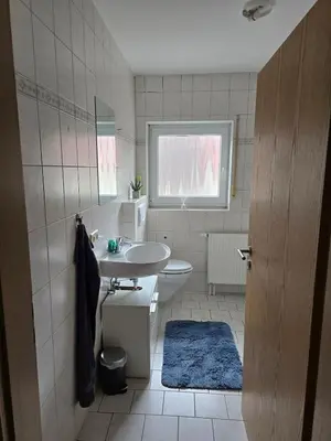 Ein Badezimmer in der Unterkunft Moderne großzügige Wohnung zu vermieten