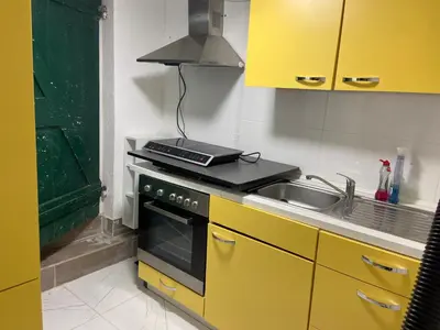 Küche/Küchenzeile in der Unterkunft Zimmer 2 Phòng trọ trái chung nhau buồng tắm và nhà vệ sinh