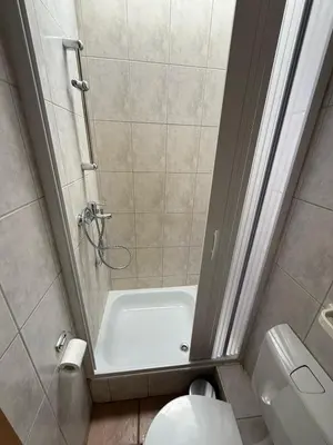 Ein Badezimmer in der Unterkunft Spacious Apartment in Mörfelden-Walldorf