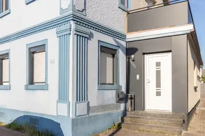 Das Gebäude in dem sich die Ferienwohnung befindet