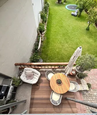 Ein Garten an der Unterkunft Stilvolle Landhausidylle mit Garten & Sauna