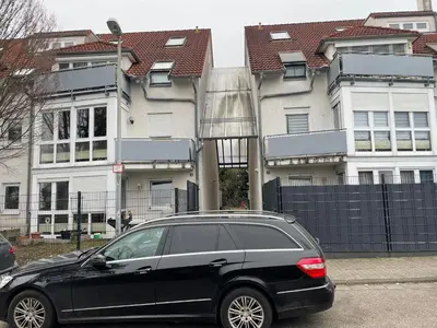 Das Gebäude in dem sich die Ferienwohnung befindet