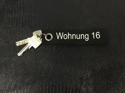 Ein Zertifikat, Auszeichnung, Logo oder anderes Dokument, das in der Unterkunft High Level Apartment ausgestellt ist