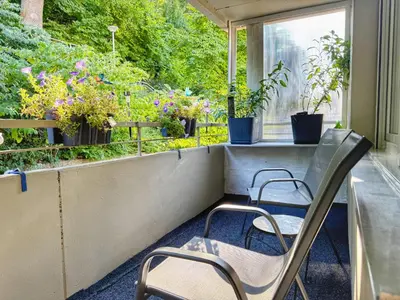 Ein Garten an der Unterkunft 3 Zimmer Wohnung mit Sauna