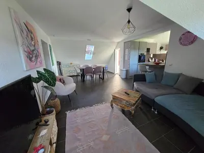 Ein Sitzbereich in der Unterkunft Urlaubsoase mit Panoramabalkon & Platz für 6 Personen