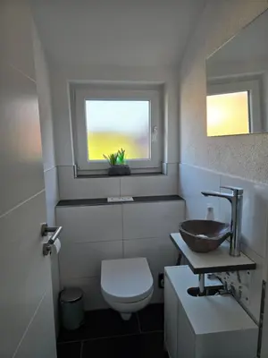 Ein Badezimmer in der Unterkunft Urlaubsoase mit Panoramabalkon & Platz für 6 Personen