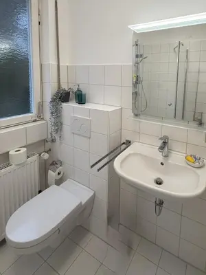 Ein Badezimmer in der Unterkunft tolemoni