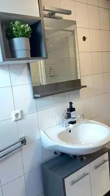 Ein Badezimmer in der Unterkunft Nature I Bike path I Wildlife park I Kitchen I Parking
