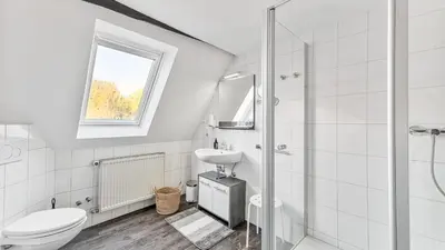Ein Badezimmer in der Unterkunft Nature I Bike path I Wildlife park I Kitchen I Parking