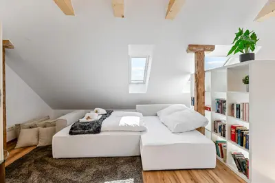 Ein Bett oder Betten in einem Zimmer der Unterkunft TOP Apartments - Modernes Appartement im Stadtzentrum - Klima - Netflix