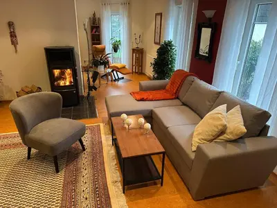 Ein Sitzbereich in der Unterkunft Ferienwohnung Riva