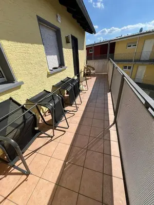 Ein Balkon oder eine Terrasse in der Unterkunft Country Comfort Stay 4 Bedrooms near Frankfurt