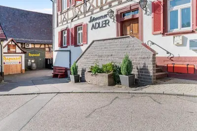 Das Gebäude in dem sich die Ferienwohnung befindet