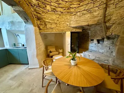 Ein Sitzbereich in der Unterkunft Eisenturm - Stadthaus, Turmgewölbe