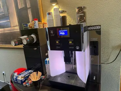 Kaffee-/Teezubehör in der Unterkunft Pallas Hotels