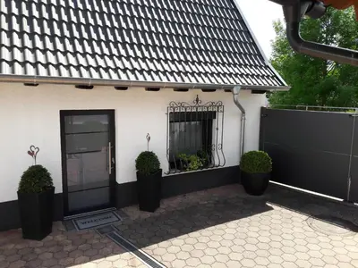 Das Gebäude in dem sich die Ferienwohnung befindet