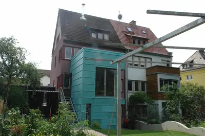 Das Gebäude in dem sich die Ferienwohnung befindet